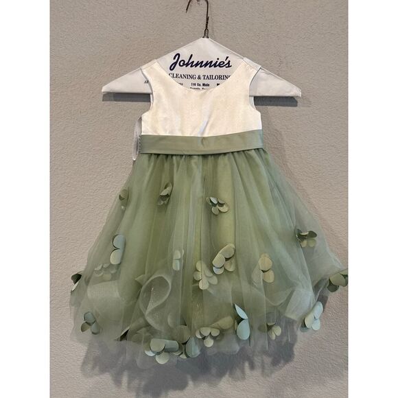 Azazie Girls Pistachio A-Line Sleeveless Tulle Dress Bodice Size 2 Sage Green - Picture 1 of 9
